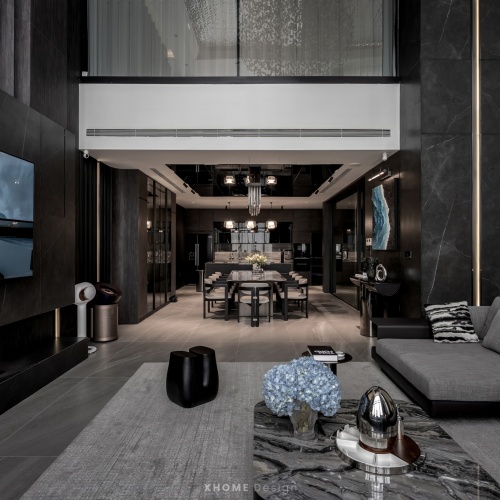 SUMI & TOMMY HOUSE