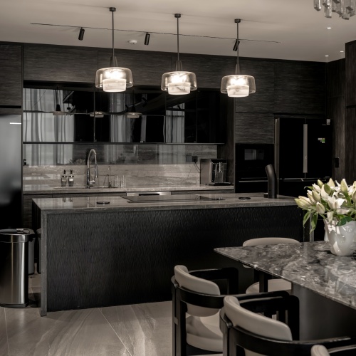 SUMI & TOMMY HOUSE