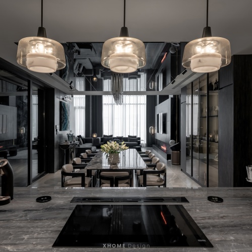 SUMI & TOMMY HOUSE