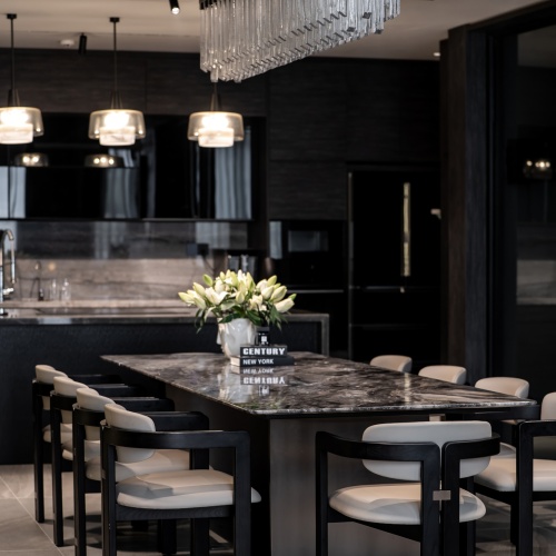 SUMI & TOMMY HOUSE