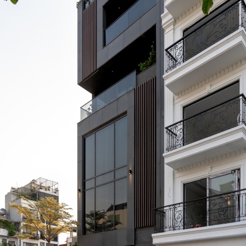 SUMI & TOMMY HOUSE