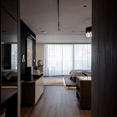 SUMI & TOMMY HOUSE