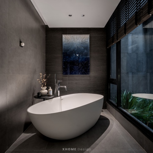 SUMI & TOMMY HOUSE