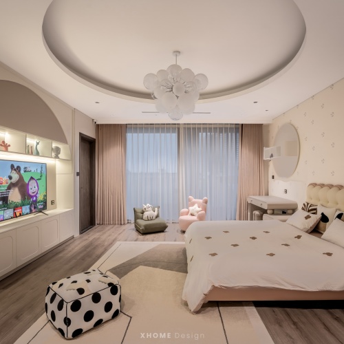 SUMI & TOMMY HOUSE