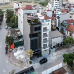 SUMI & TOMMY HOUSE