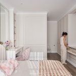 THIN HOUSE