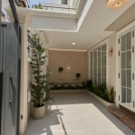 THIN HOUSE